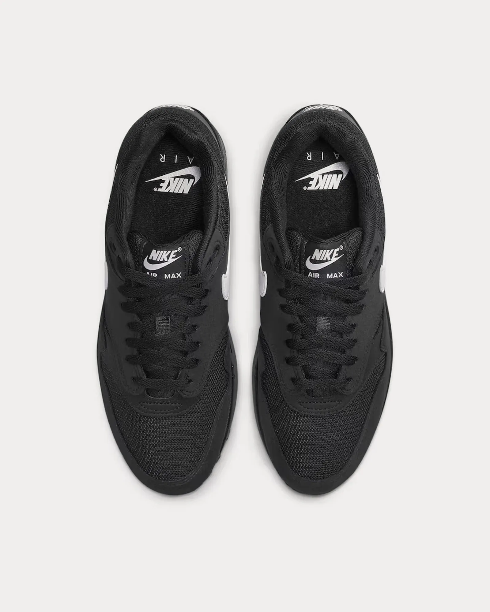 Air Max 1 Black / White Low Top Sneakers