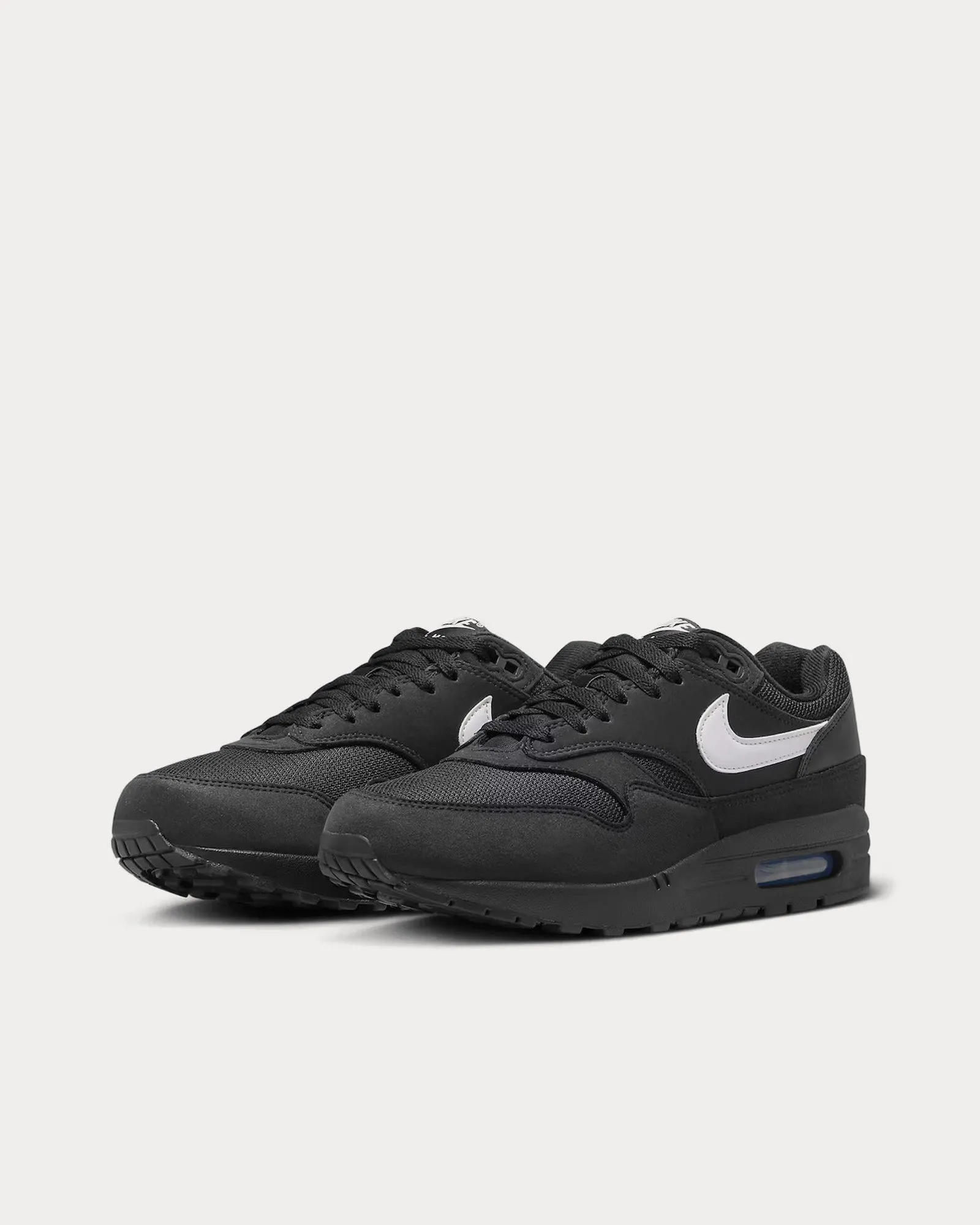 Air Max 1 Black / White Low Top Sneakers