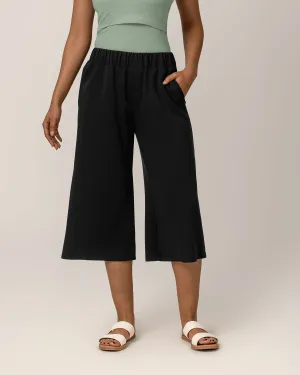 Evie Maternity & Postpartum Pull-On Cropped Pant | Black