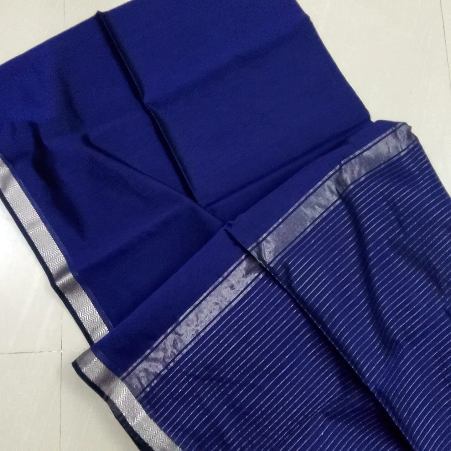 Maheshwari Handloom Silk Cotton Saree with Silver Border