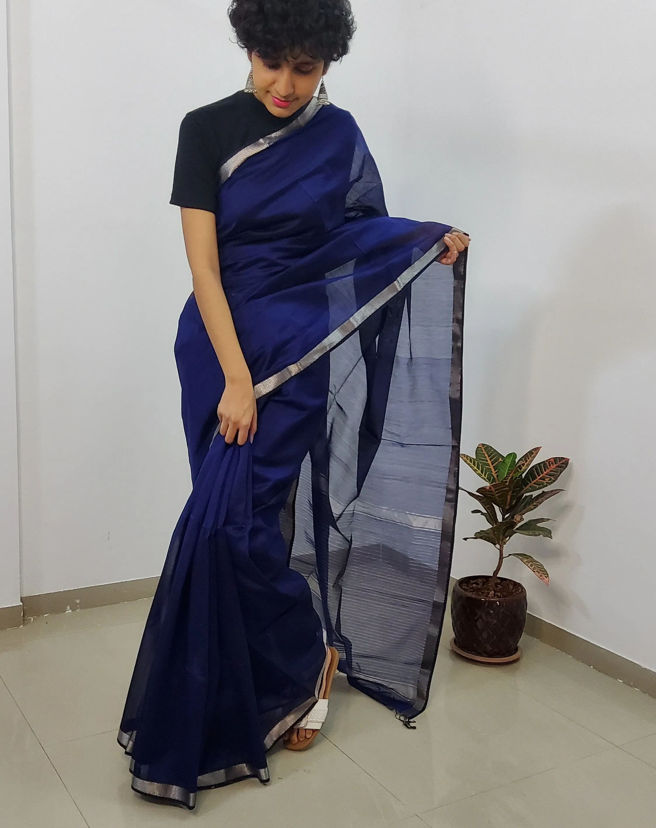Maheshwari Handloom Silk Cotton Saree with Silver Border