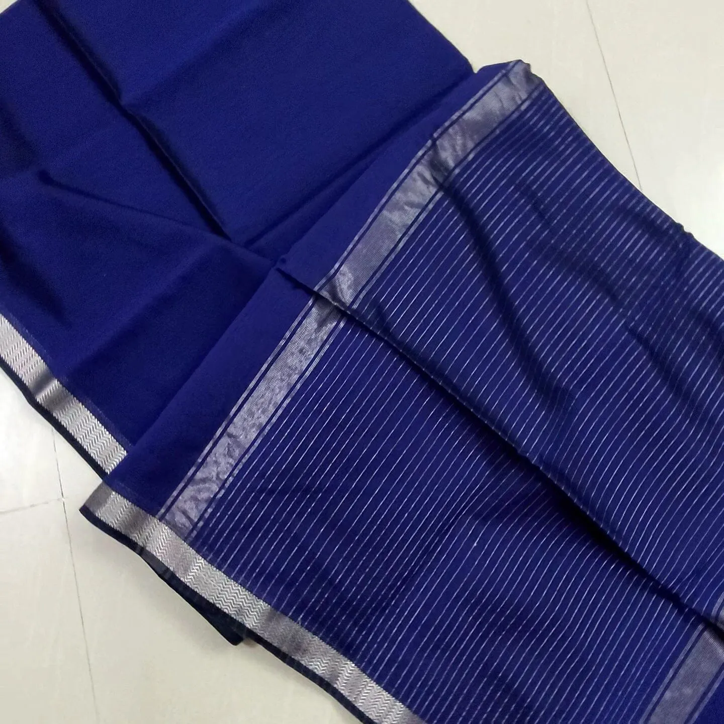 Maheshwari Handloom Silk Cotton Saree with Silver Border