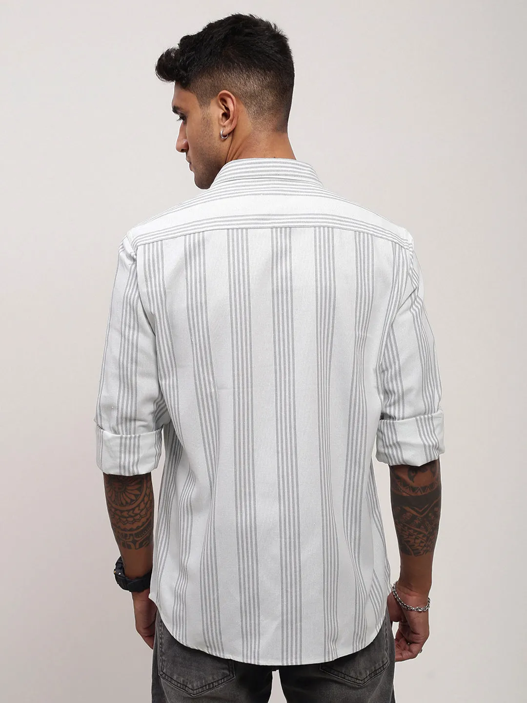Men White Comfort Slim Fit Spread Collar Vertical Striped Cotton Casual Shirt