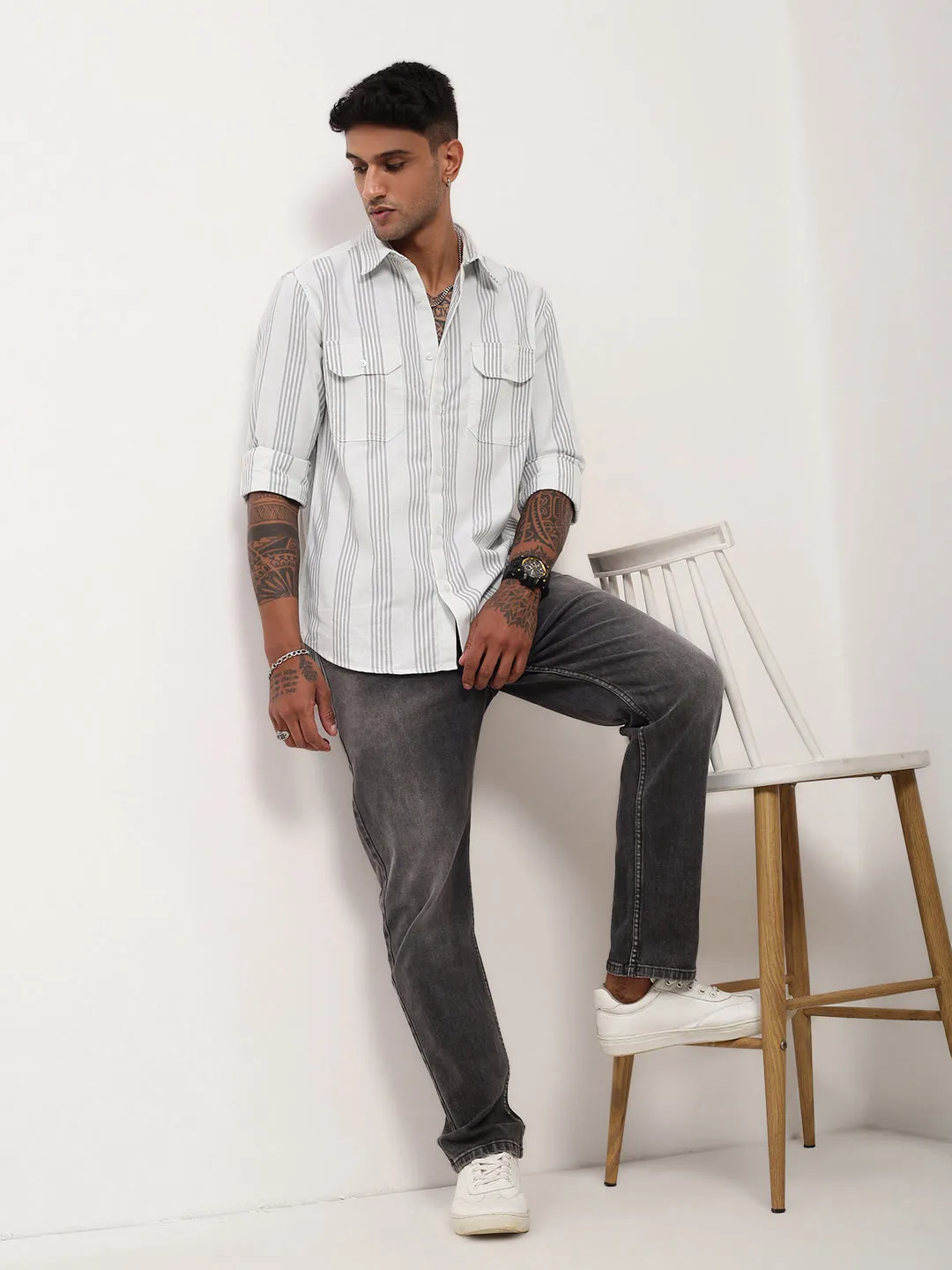 Men White Comfort Slim Fit Spread Collar Vertical Striped Cotton Casual Shirt