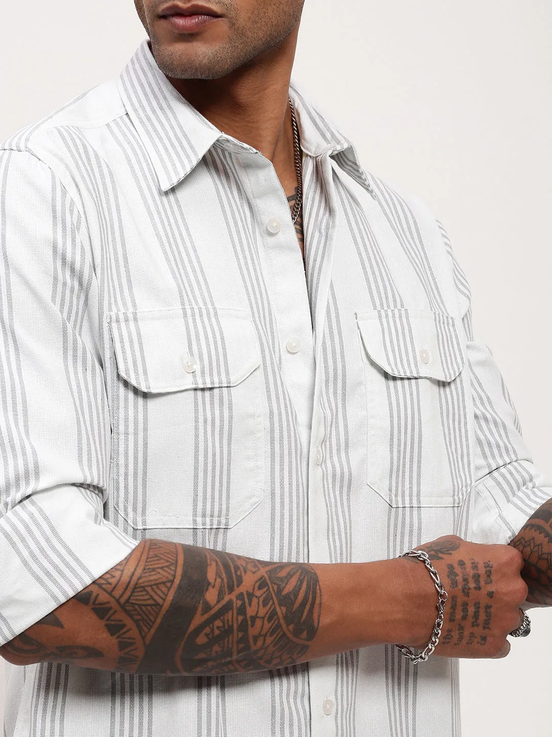 Men White Comfort Slim Fit Spread Collar Vertical Striped Cotton Casual Shirt
