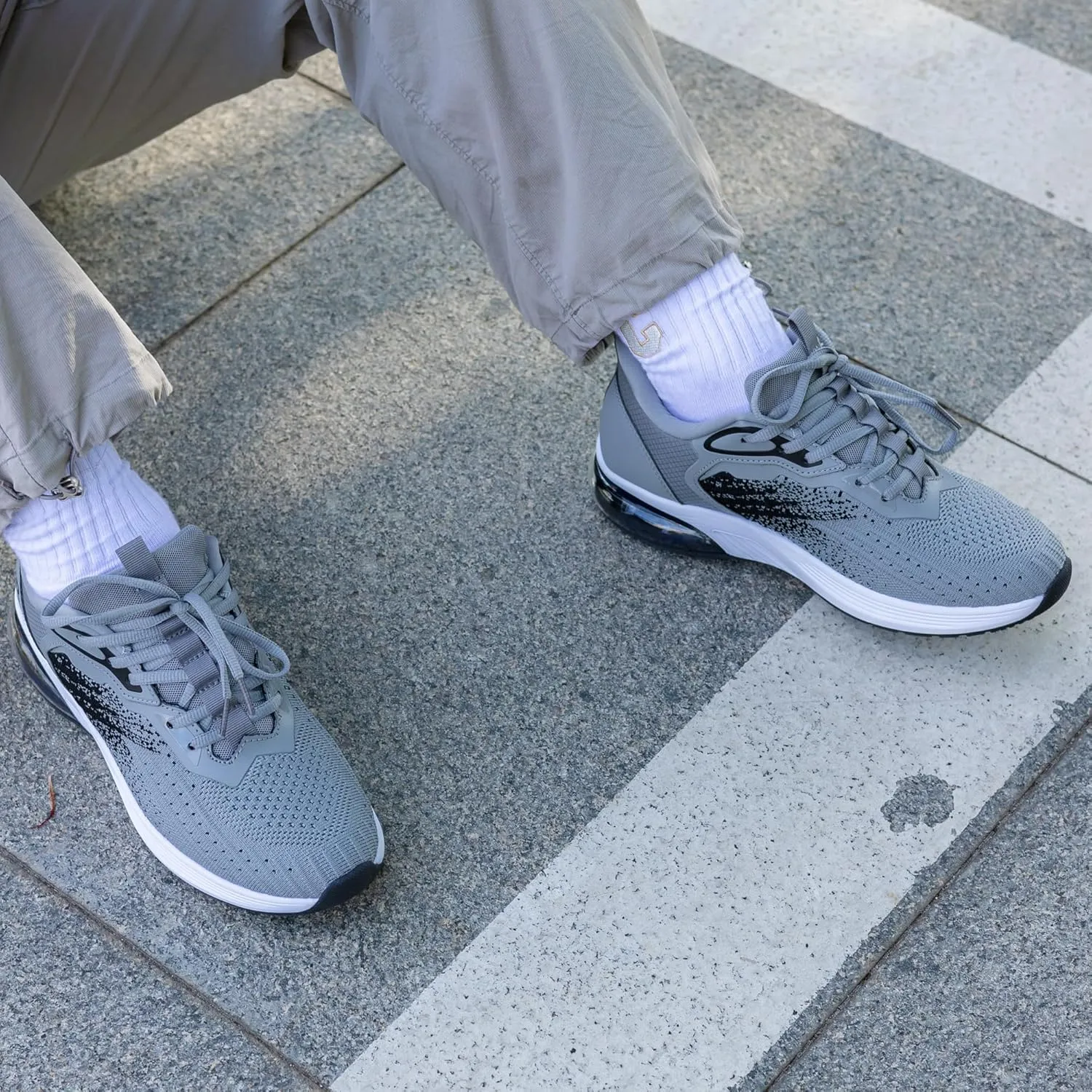 Mens Air Running Shoes Non-slip Tennis Shoes Lightweight Breathable Workout Athletic Sneakers for Jogging Gym