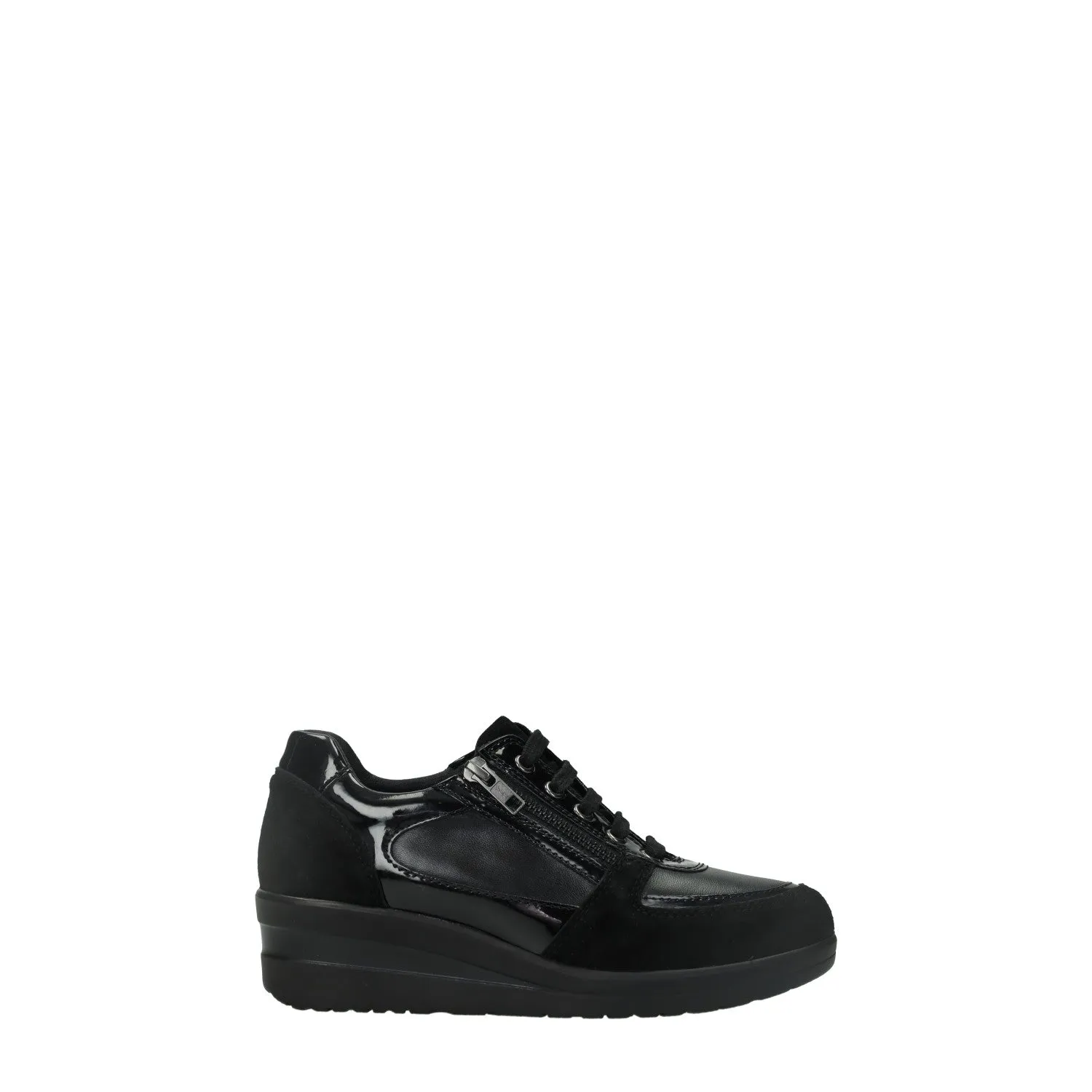Sneakers con mini zeppa. Tacco alto 4 cm. Tata soft