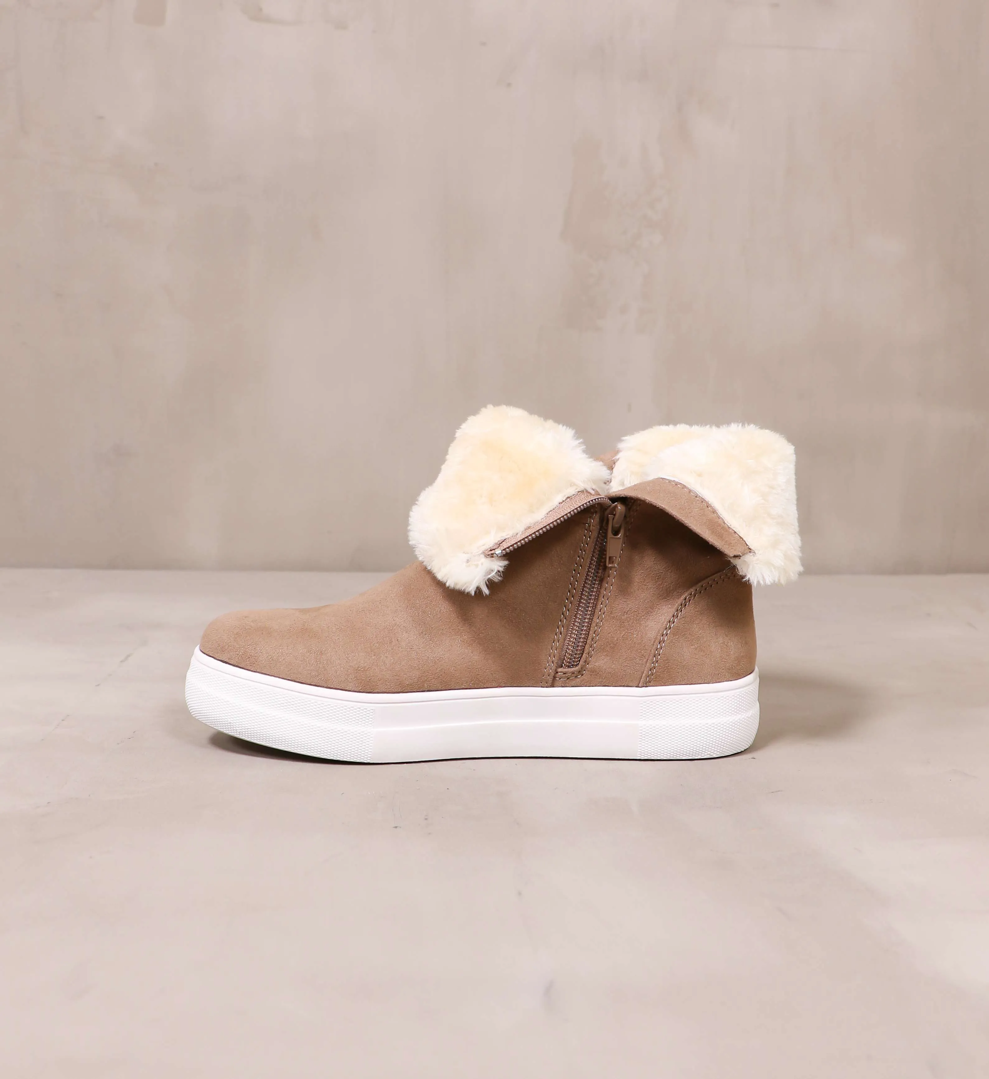 TAKE IT OUTSIDE CONVERTIBLE SNEAKER