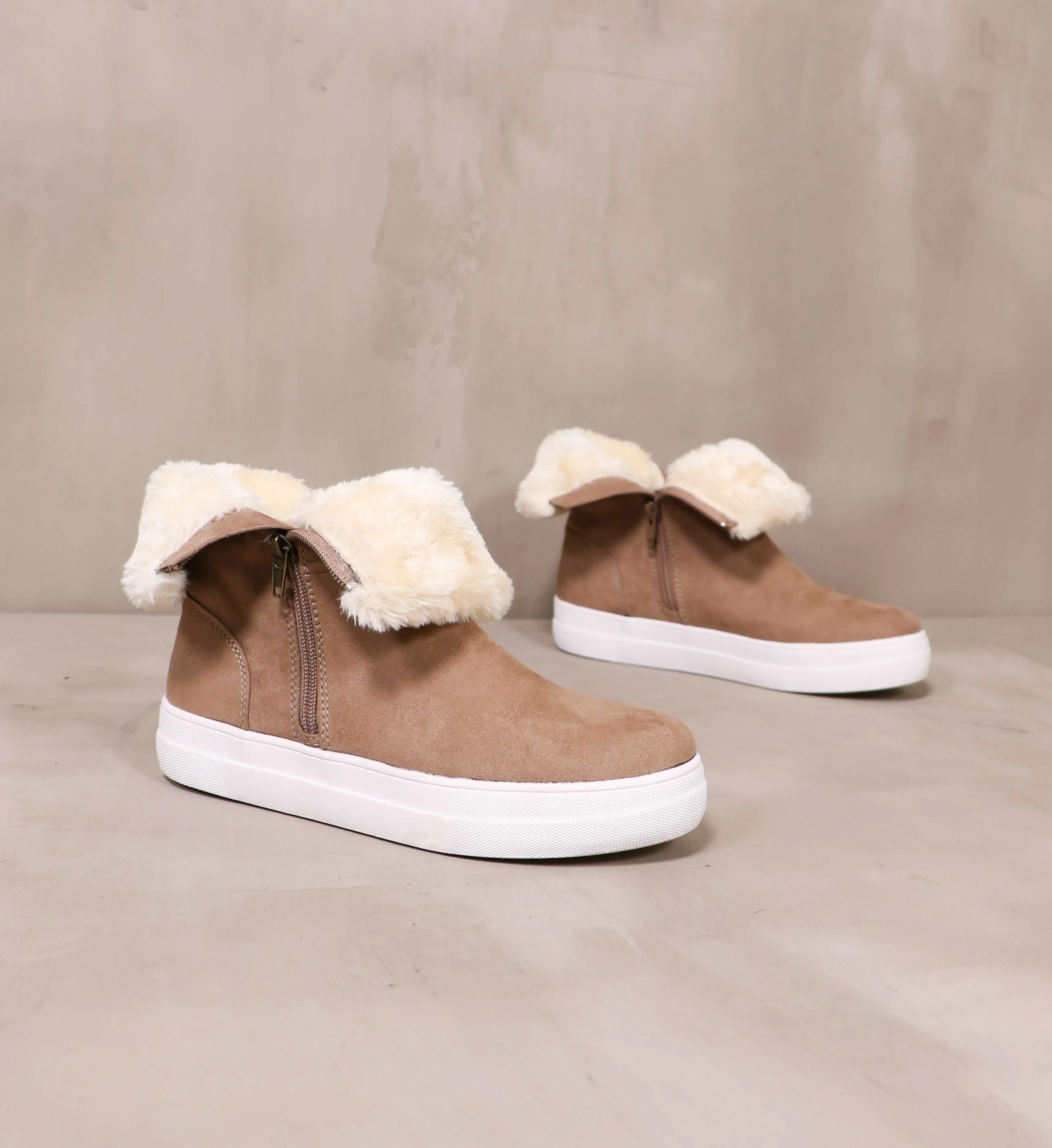 TAKE IT OUTSIDE CONVERTIBLE SNEAKER