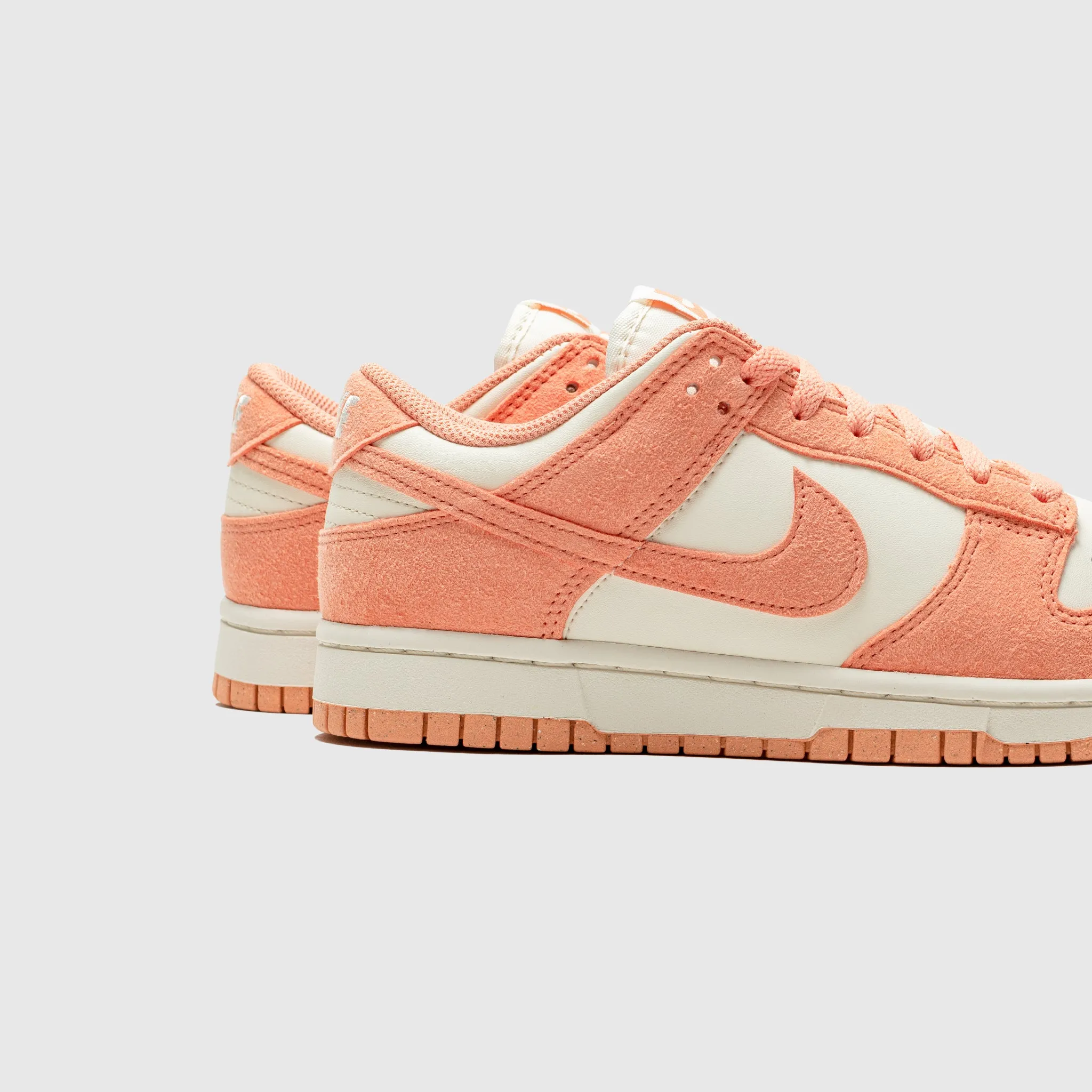 WMNS DUNK LOW "SOFT PEARL"