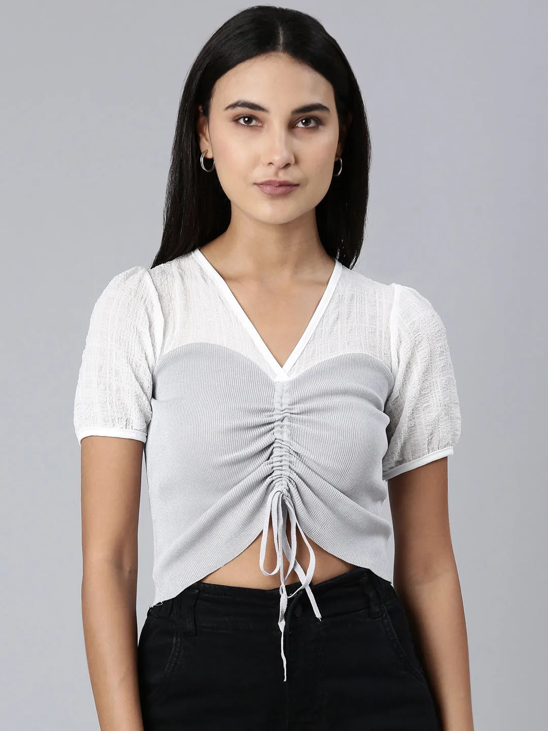 Women Grey Colour blocked V-Neck Puff Sleeve Acrylic Crop Top